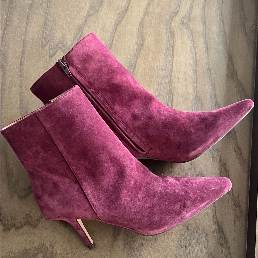 New. Elegant Suede Ankle Boots - Purple/deep wine